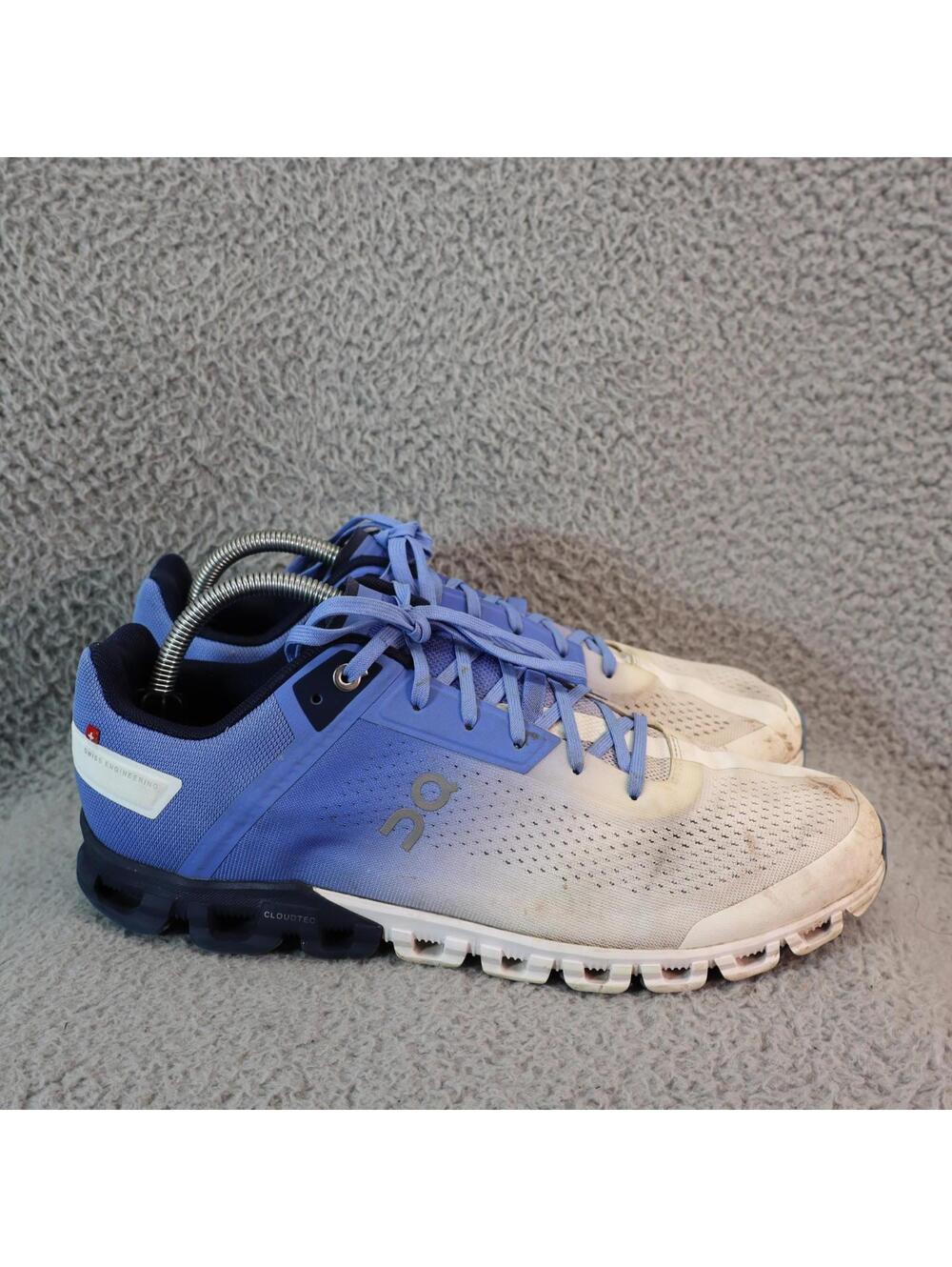 On Cloudflow Blue Running Shoes Size: 11 - Picture 4 of 10